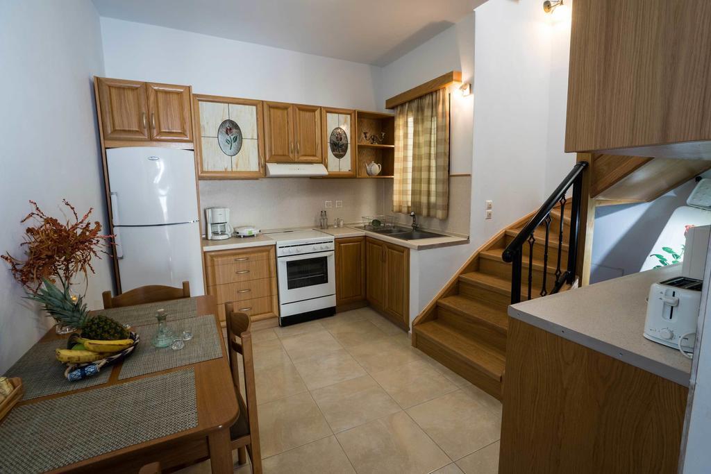 Thalami Apartment Almirida Rum bild