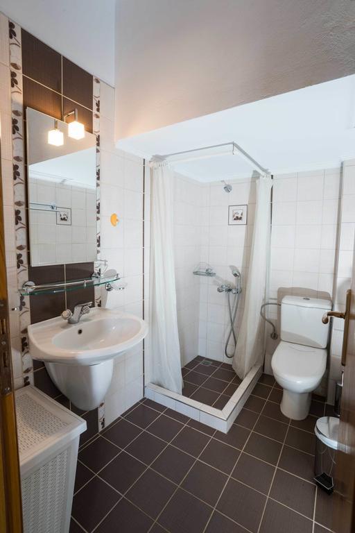 Thalami Apartment Almirida Rum bild