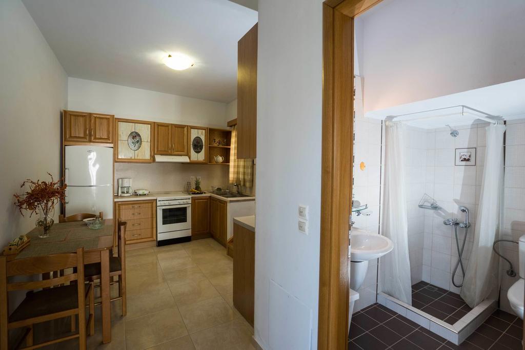 Thalami Apartment Almirida Rum bild
