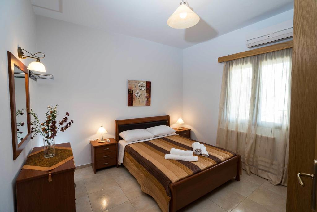 Thalami Apartment Almirida Rum bild