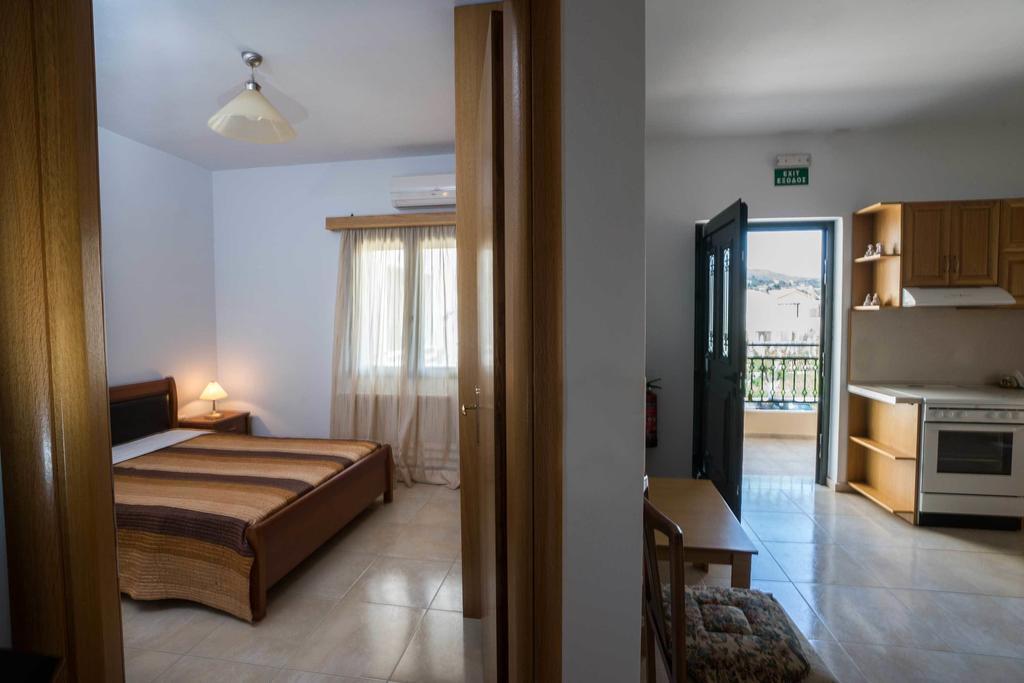Thalami Apartment Almirida Rum bild